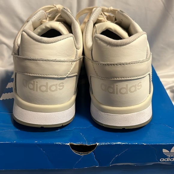 Adidas Men’s trainer 13M - Picture 5 of 8